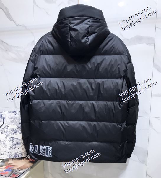 大人気☆NEW!! MONCLER偽物ブランド ダウンジャケット モンクレール MONCLER 2020秋冬