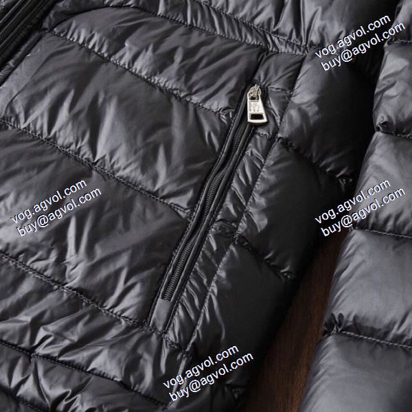 撥水加工の施された モンクレール MONCLER 大人のおしゃれに 2020秋冬 ダウンジャケット モンクレールコピー ブランド 3色可選