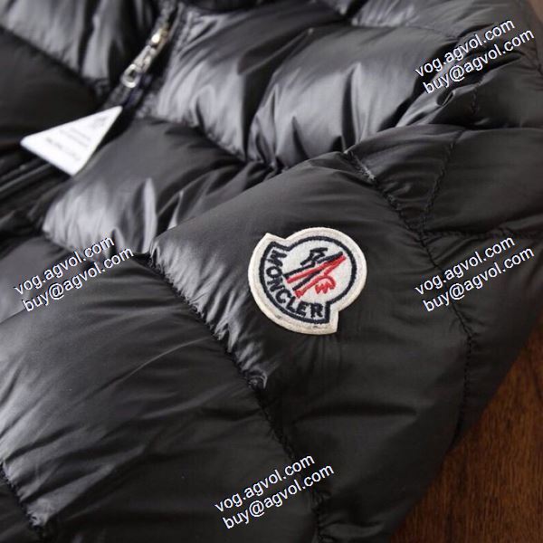 撥水加工の施された モンクレール MONCLER 大人のおしゃれに 2020秋冬 ダウンジャケット モンクレールコピー ブランド 3色可選