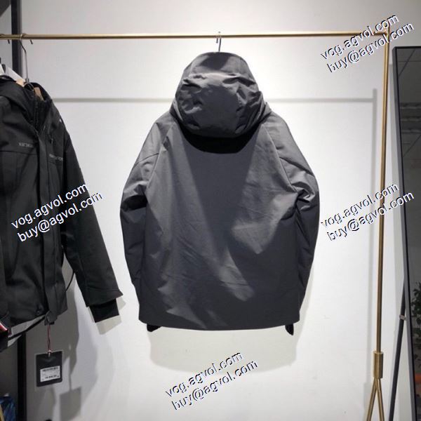 人気が爆発 撥水、透湿機能があり モンクレールブランド 偽物 通販 モンクレール MONCLER 2020秋冬 ダウンジャケット