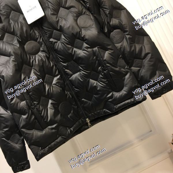 2020 ダウンジャケット 保温性が抜群です 2色可選 耐久性に優れ モンクレール MONCLERブランド コピー