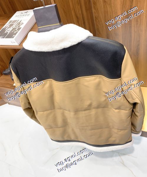モデル大絶賛? モンクレール MONCLER 2020秋冬 N品  MONCLER偽物ブランド 革ジャンパー 男性用ファー一体ダウンジャケット