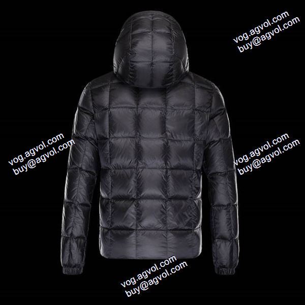 モンクレールコピー 防寒具としての機能もバッチリ MONCLER 2020秋冬 大人気☆NEW!! ダウンジャケット