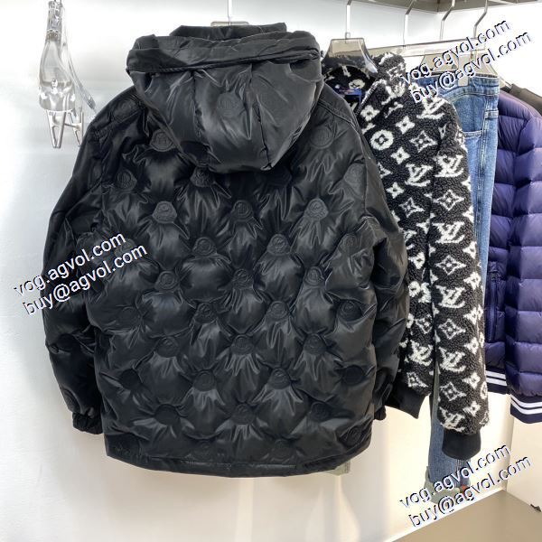 モンクレール MONCLERブランド コピー 人気販売中 2020秋冬 ダウンジャケット 厳しい寒さに耐える