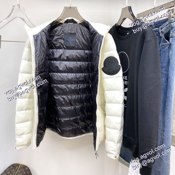 希少価値大！ モンクレール MONCLER偽物ブランド 2020秋冬 ダウンジャケット 防湿性に優れ