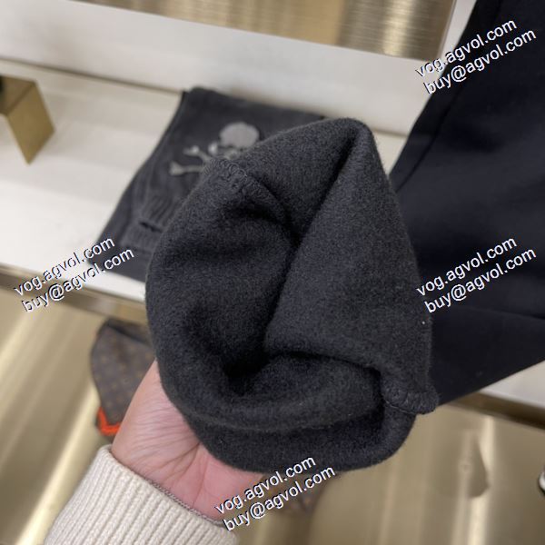 モンクレール偽物ブランド 肌触りのいい モンクレール MONCLER 2020秋冬 スエットパンツ 快適感が抜群です