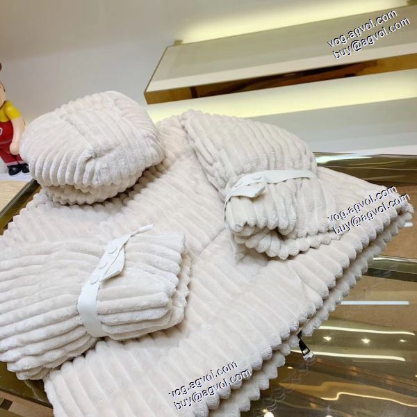 MONCLERコピー 2020AW ダウンジャケット ワンランク上のアウターウエア 極上の着心地