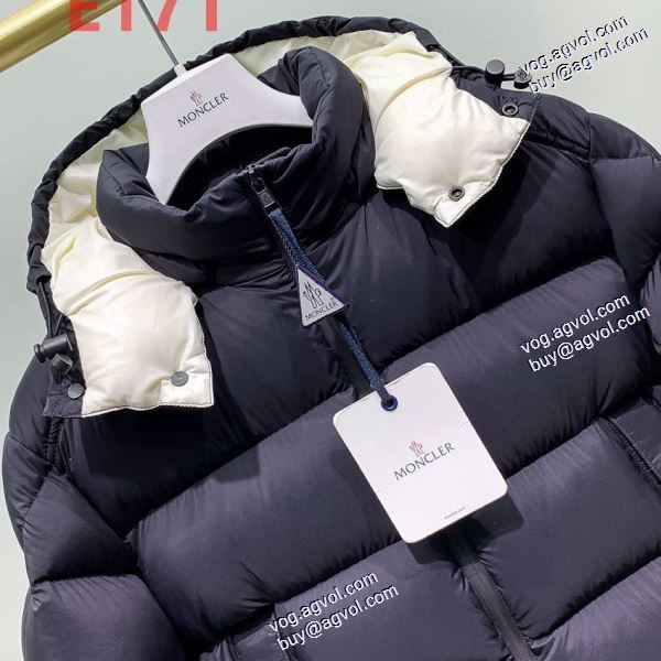 MONCLERスーパーコピー 激安 2020AW 人気ブランド  ダウンジャケット 保温効果は抜群