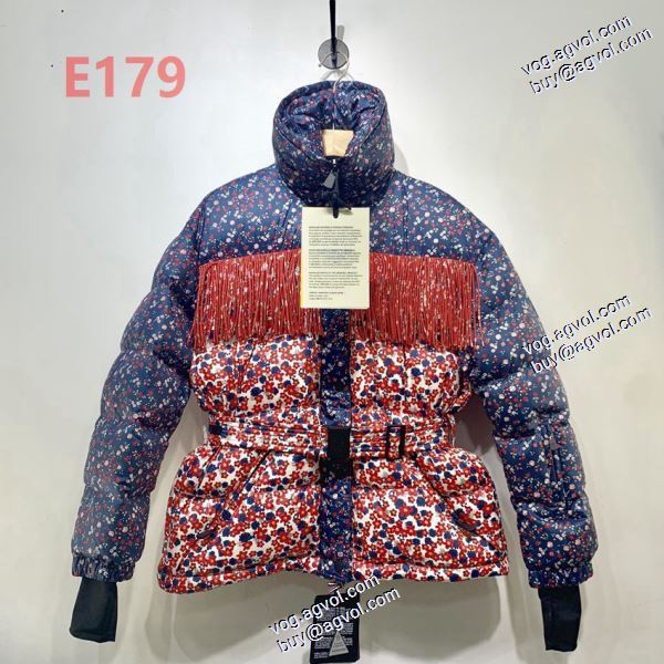 ボディラインにぴったり MONCLERコピーブランド 3色可選 存在感のある 2020AW ダウンジャケット