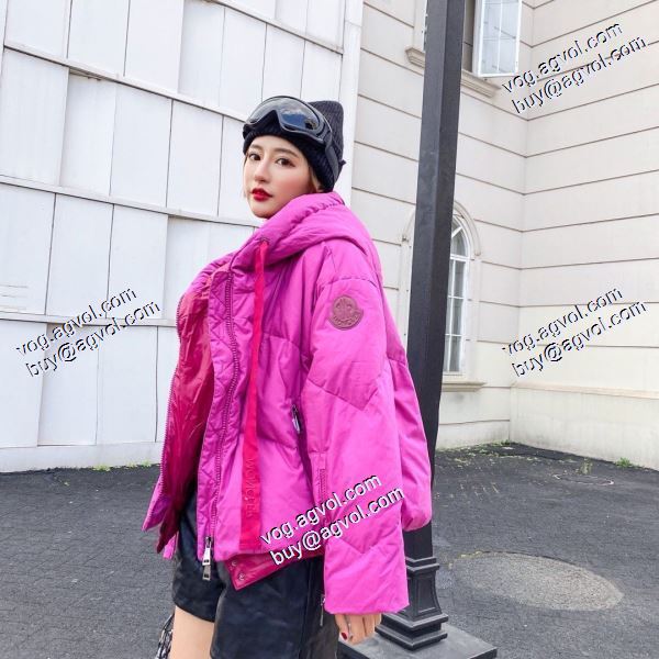 2020秋冬 モンクレール MONCLERコピーブランド 選べる極上 高級感ある  2色可選 ダウンジャケット