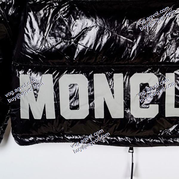 ダウンジャケット 防寒具としての機能もバッチリ 2020秋冬 モンクレール MONCLERブランド コピー 高級感ある