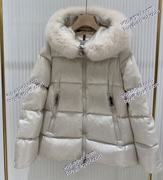 モンクレール MONCLER お洒落自在 2020秋冬 撥水性がある レディース ダウンジャケット 2色可選 MONCLERブランド コピー 子羊毛の帽子太空銀ダウンジャケット