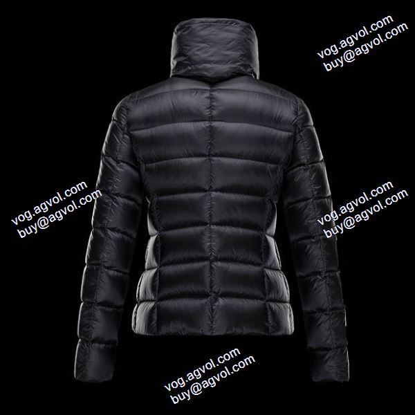 高評価の人気品 モンクレール MONCLER ダウンジャケット2020秋冬 MONCLERブランドコピー