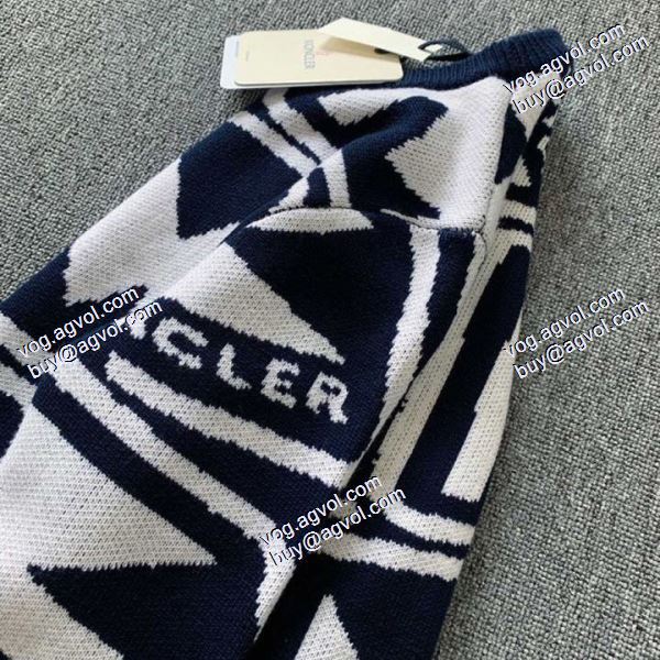 風合いが出る 2020秋冬 モンクレール MONCLERブランドスーパーコピー ニットセーター   2色可選 
