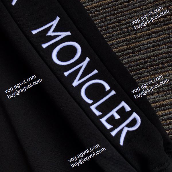 2020秋冬 今からの季節にピッタリ！ モンクレール MONCLER プルオーバーパーカー 2色可選 MONCLERブランドスーパーコピー