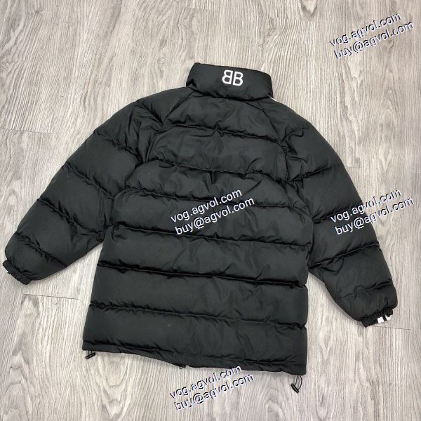 バレンシアガ BALENCIAGAブランド コピー 数に限りがある ダウンジャケット 2020秋冬  ふわふわな感触 