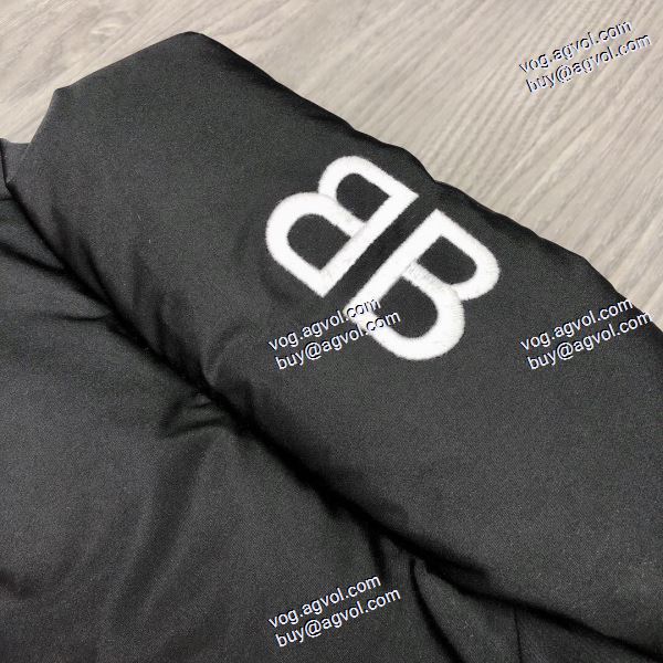 バレンシアガ BALENCIAGAブランド コピー 数に限りがある ダウンジャケット 2020秋冬  ふわふわな感触 