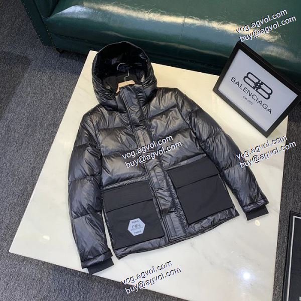 大好評 2色可選 ダウンジャケット 2020秋冬  防寒具としての機能もバッチリ バレンシアガ BALENCIAGAスーパーコピー