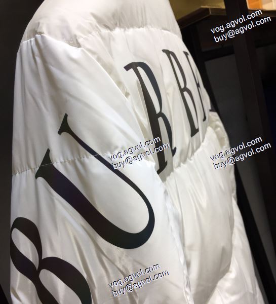 大絶賛の履き心地! ダウンジャケット 首周りもあったかい 2020秋冬  バーバリー BURBERRYスーパーコピー