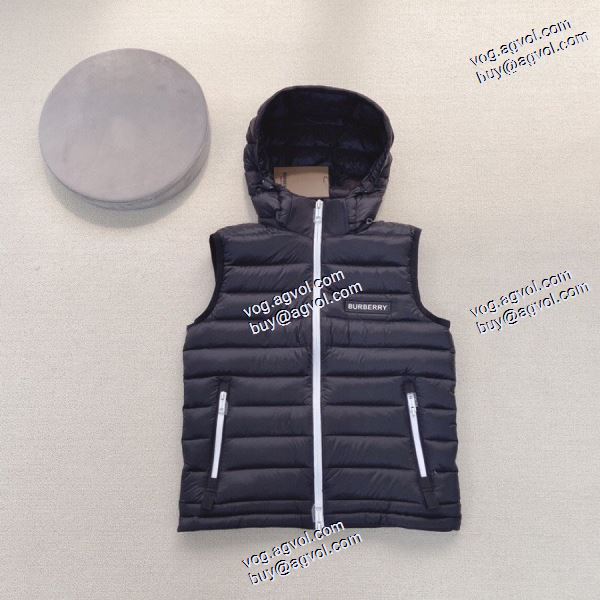 バーバリー BURBERRYブランドコピー 防風性に優れ 2色可選 落ち着いた感覚 ダウンジャケット 2020秋冬  