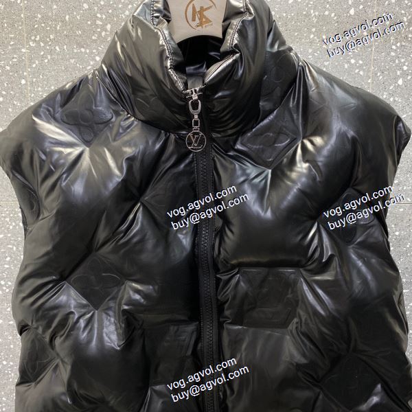ルイ ヴィトン LOUIS VUITTONコピー 長く愛用できる ダウンジャケット 2020秋冬  ファション性の高い 