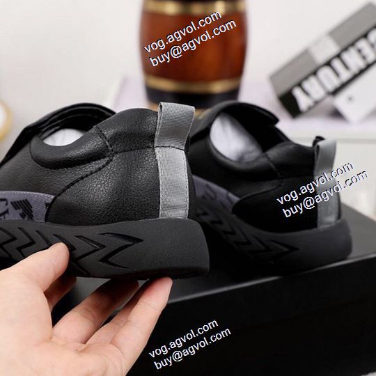 ARMANIブランド コピー 2色可選 2020AW 最安値に挑戦 脱ぎ履きしやすい/着脱しやすい