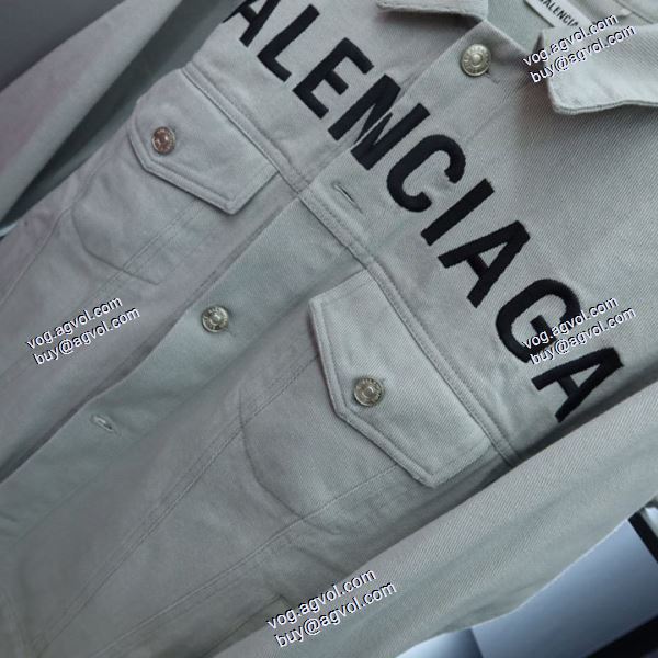 高級感ある デニムジャケット バレンシアガ コピー 2020AW BALENCIAGAスーパーコピー 2色可選 刺繍のデニムコート