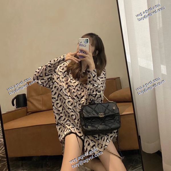 バーバリー BURBERRY 2020AW 2色可選  シャツ デザイン性の高い BURBERRYブランド コピー