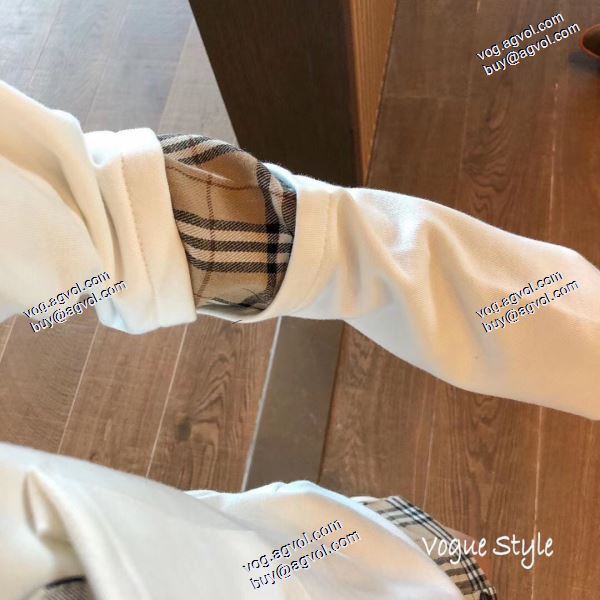 大好評 バーバリー 高級感ある BURBERRY 2020AW 2色可選  プルオーバーパーカーBURBERRYコピー プリントパーカ