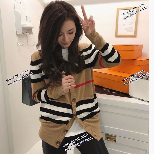 人気商品登場 バーバリー BURBERRY 2020AW ニットコート お洒落に魅せる