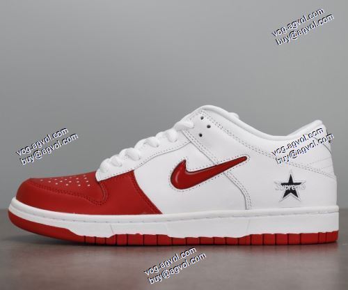 リゾートスタイル Supreme x Dunk SB  優しい履き心地 SUPREMEブランド 偽物 通販スニーカー