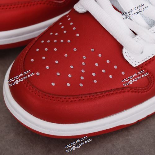 リゾートスタイル Supreme x Dunk SB  優しい履き心地 SUPREMEブランド 偽物 通販スニーカー