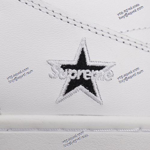 リゾートスタイル Supreme x Dunk SB  優しい履き心地 SUPREMEブランド 偽物 通販スニーカー