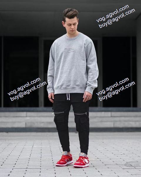 人気商品登場シュプリームコピー多色可選 2020秋冬新作 Supreme 20 ss Cut Logo CrewneckカットレリーフLOGO丸首ガーゼ SUPREMEコピープルオーバーパーカー 