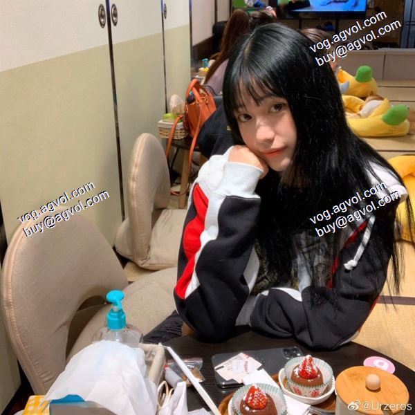 大好評 シュプリームコピー パーカー Supreme 20 SS Color Blocked Zip Hooded秋冬スタイルファスナー付きフードコート SUPREMEコピー 2色可選