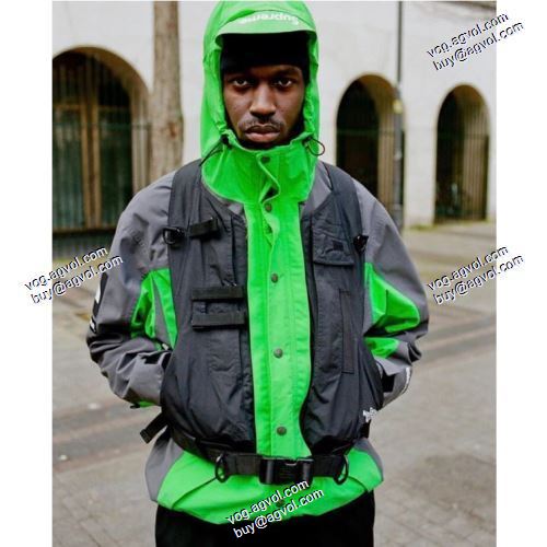 Supreme 20SS TNF RTG Jacket シュプリーム偽物ブランド おしゃれな装い ダスター コートSUPREMEコピーブランド