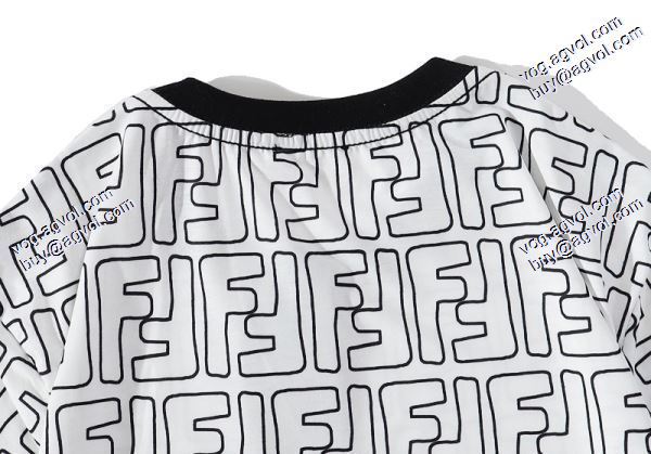 大注目フェンディ FENDI Tシャツ/半袖 追跡付/関税無2020春夏新作 お洒落な存在感