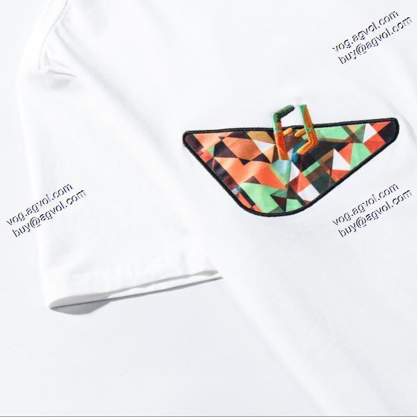 フェンディ特別人気感謝SALE FENDI Tシャツ/半袖 2色可選海外セレブ定番愛用 2020春夏新作
