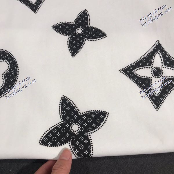 2色可選 人気雑誌掲載 2020春夏新作 ルイ ヴィトン存在感のある  LOUIS VUITTON Tシャツ/半袖