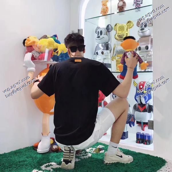 主役になる存在感 2020春夏新作ルイ ヴィトン LOUIS VUITTON Tシャツ/半袖 2色可選