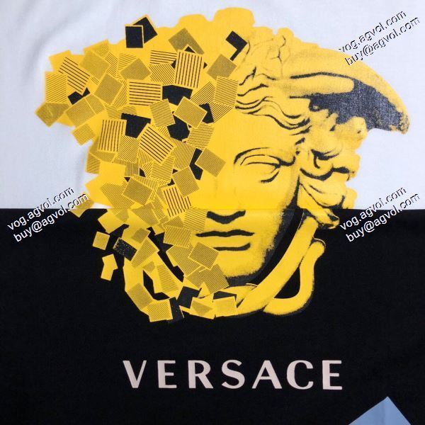 入手困難ヴェルサーチVERSACE 2020春夏新作 Tシャツ/半袖 高評価の人気品 2色可選