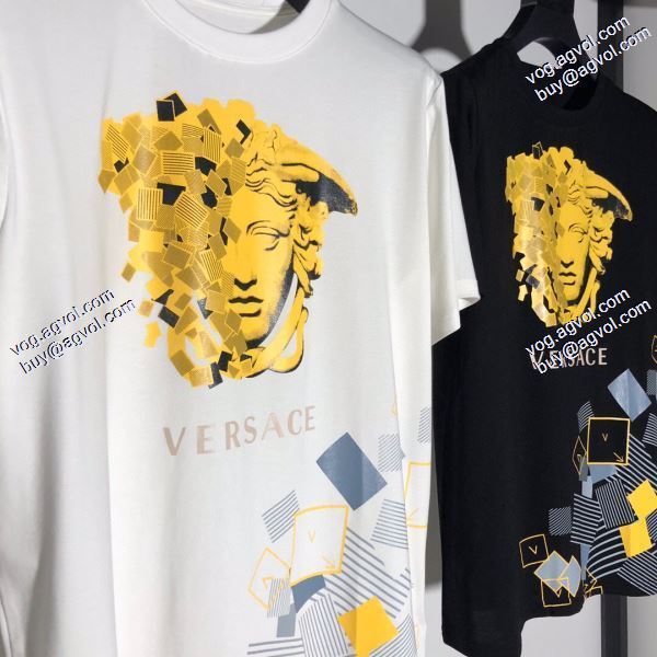 入手困難ヴェルサーチVERSACE 2020春夏新作 Tシャツ/半袖 高評価の人気品 2色可選