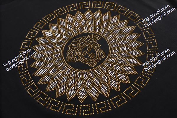 存在感のある 2色可選 ヴェルサーチVERSACE 2020春夏新作 Tシャツ/半袖 大人の個性を