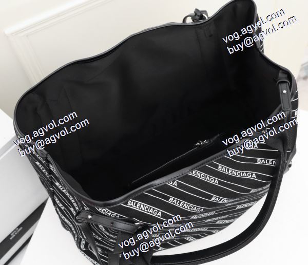 バレンシアガ コピー レディースバッグ 2色可選 2020秋冬新作 BALENCIAGA コピー  非凡な容量 デニム ハンドバッグ