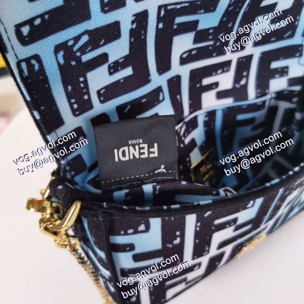 2020秋冬新作 フェンディコピー レディースバッグ 魅力的 ショルダーバッグ FENDIスーパーコピー 代引 Fendi Roma Amor 012