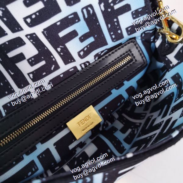 存在感のあるFENDIコピー レディースバッグ 2020秋冬新作 フェンディコピー Fendi Roma Amor ショルダーバッグ
