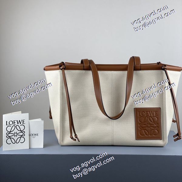 おしゃれも譲れない LOEWEスーパーコピー 激安 2020AW トートバッグ  レディースバッグ ロエベコピー cushion tote bag