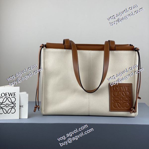 おしゃれも譲れない LOEWEスーパーコピー 激安 2020AW トートバッグ  レディースバッグ ロエベコピー cushion tote bag