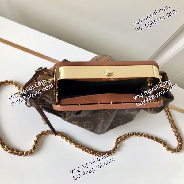 超人気美品ルイ ヴィトンコピー レディースバッグ  贈り物にも 2020AW LOUIS VUITTONブランドコピー M45229 Bouricot ポーチ