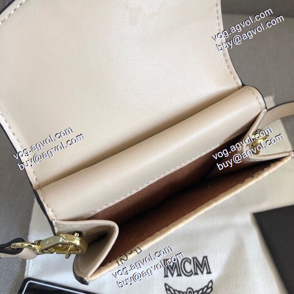 4色可選 ショルダーバッグ デザイン性の高いエムシーエム コピー MCM コピー 2020AW レディースバッグ Patricia Visetos斜め掛けバッグ 8087